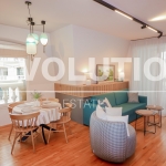 Дава се под наем Двустаен апартамент в к.к. Св.Св. Константин и Елена - 77 кв.м за 1000 € - Снимка #1