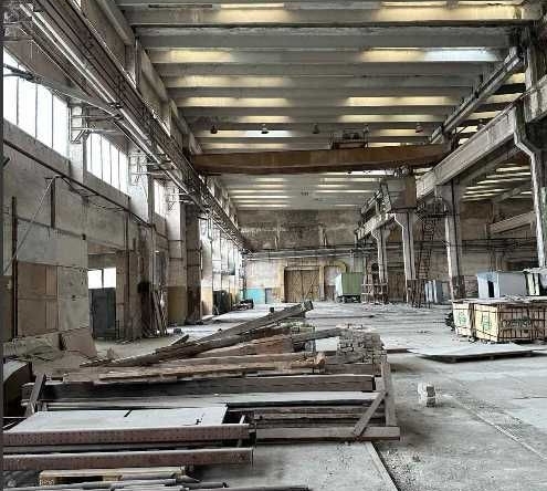 Дава се под наем Склад в Варна, Западна промишлена зона - 2592 кв.м за 9048.93 € - Снимка #1