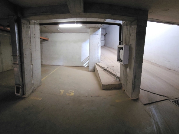 Гараж / Паркомясто в София, Овча купел 1 - 12 кв.м за 1750 €/кв.м - Снимка #1