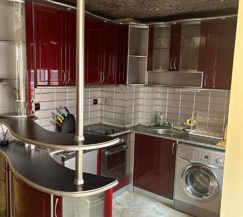 Дава се под наем Двустаен апартамент в Пловдив, Кършияка - 50 кв.м за 425 € - Снимка #1