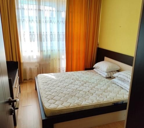 Дава се под наем Тристаен апартамент в Пловдив, Кючук Париж - 78 кв.м за 765 € - Снимка #1