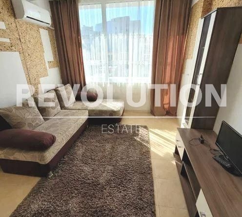 Дава се под наем Двустаен апартамент в Варна, ВИНС - 40 кв.м за 398.82 € - Снимка #1
