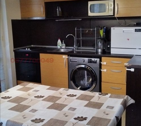 Дава се под наем Тристаен апартамент в Ботевград - 72 кв.м за 550 € - Снимка #1