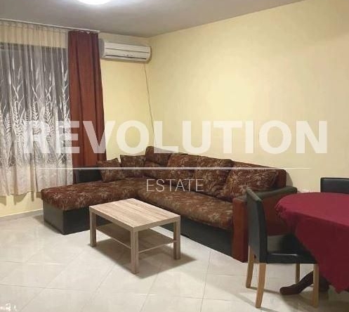 Дава се под наем Двустаен апартамент в Варна, ХЕИ - 70 кв.м за 448.8 € - Снимка #1