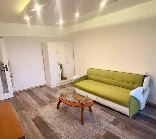 Дава се под наем Двустаен апартамент в Варна, Трошево - 42 кв.м за 368.73 € - Снимка #1