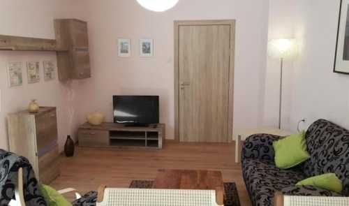 Дава се под наем Двустаен апартамент в София, Лозенец - 59 кв.м за 373.83 € - Снимка #1