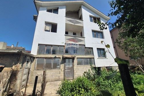 Къща в Аксаково - 321 кв.м за 477 €/кв.м - Снимка #1