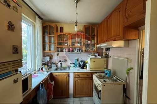 Етаж от къща в Шумен, Пожарната - 110 кв.м за 1395 €/кв.м - Снимка #1