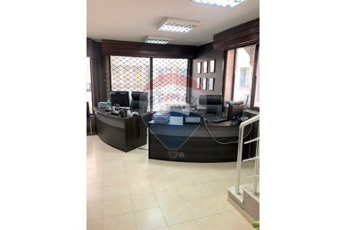 Дава се под наем Офис в Варна, ВИНС - 295 кв.м за 2000 € - Снимка #1