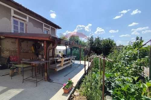 Къща в с. Слаковци, Област Перник - 106 кв.м за 471 €/кв.м - Снимка #1
