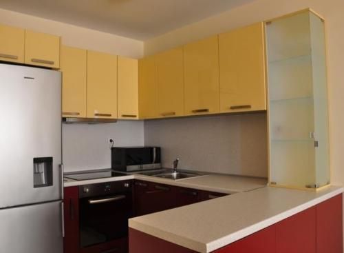 Дава се под наем Двустаен апартамент в Пловдив, Кършияка - 70 кв.м за 425 € - Снимка #1