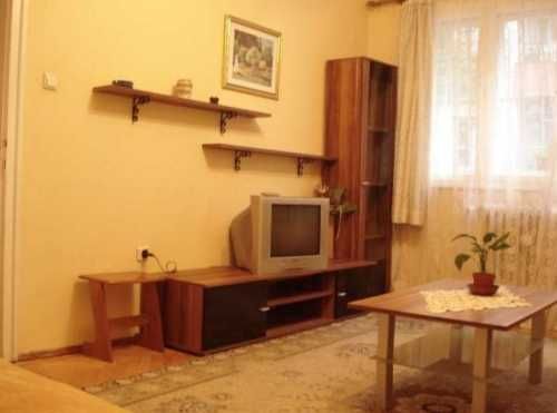 Дава се под наем Двустаен апартамент в София, Център - 75 кв.м за 373.83 € - Снимка #1