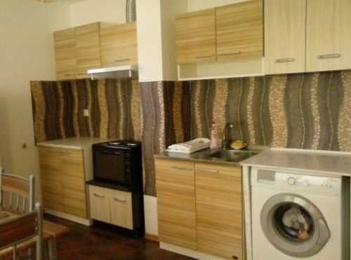 Дава се под наем Двустаен апартамент в Бургас, Център - 64 кв.м за 250 € - Снимка #1