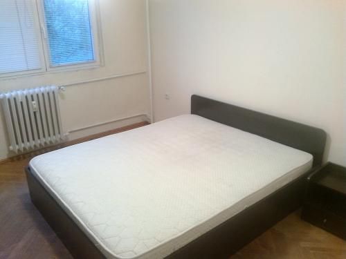 Дава се под наем Двустаен апартамент в София, Борово - 70 кв.м за 449 € - Снимка #1