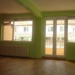 Дава се под наем Тристаен апартамент в София, Хладилника - 140 кв.м за 375 € - Снимка #1