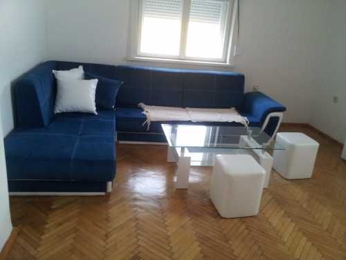 Дава се под наем Тристаен апартамент в Пловдив, Каменица 1 - 90 кв.м за 339.15 € - Снимка #1