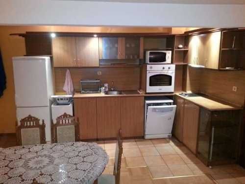 Дава се под наем Тристаен апартамент в Бургас, Възраждане - 98 кв.м за 275 € - Снимка #1