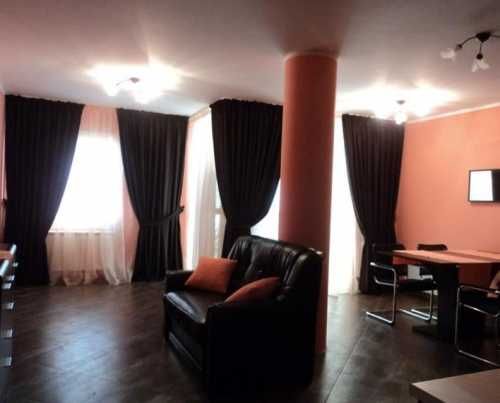 Дава се под наем Тристаен апартамент в София, Център - 120 кв.м за 850 € - Снимка #1