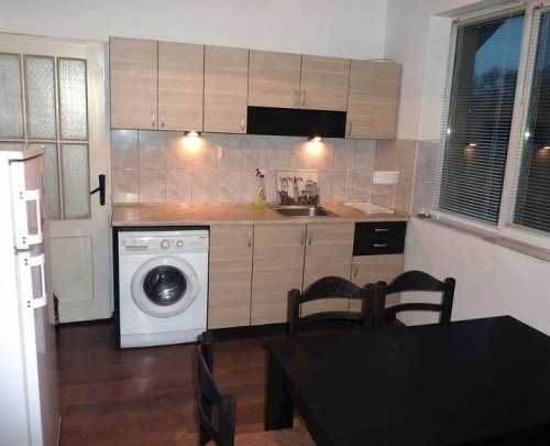 Дава се под наем Тристаен апартамент в Бургас, Братя Миладинови - 90 кв.м за 200 € - Снимка #1