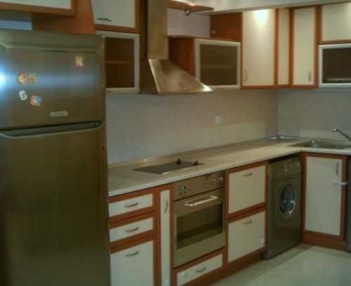 Дава се под наем Тристаен апартамент в Бургас, Възраждане - 90 кв.м за 255 € - Снимка #1