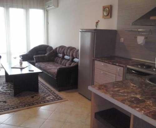 Дава се под наем Едностаен апартамент в Пловдив, Кючук Париж - 42 кв.м за 175 € - Снимка #1