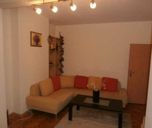 Дава се под наем Едностаен апартамент в София, Център - 57 кв.м за 323.85 € - Снимка #1