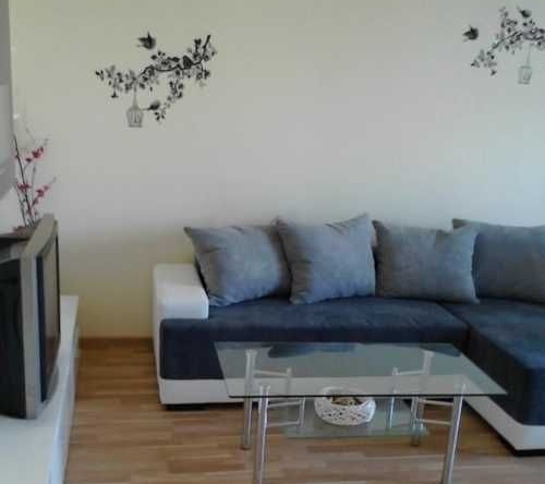 Дава се под наем Двустаен апартамент в София, Гео Милев - 50 кв.м за 348.84 € - Снимка #1