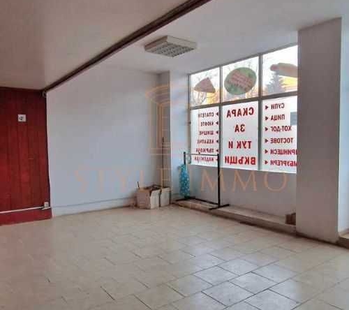 Магазин в Разград, Бели Лом - 90 кв.м за 667 €/кв.м - Снимка #1