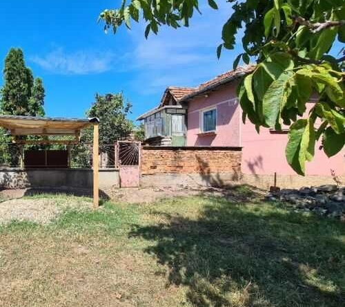 Къща в с. Червена, Област Велико Търново - 55 кв.м за 306 €/кв.м - Снимка #1