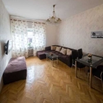 Дава се под наем Двустаен апартамент в София, Център - 56 кв.м за 714 € - Снимка #1