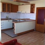 Дава се под наем Тристаен апартамент в София, Зона Б-18 - 100 кв.м за 900 € - Снимка #1