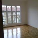 Дава се под наем Тристаен апартамент в София, Център - 109 кв.м за 325 € - Снимка #1