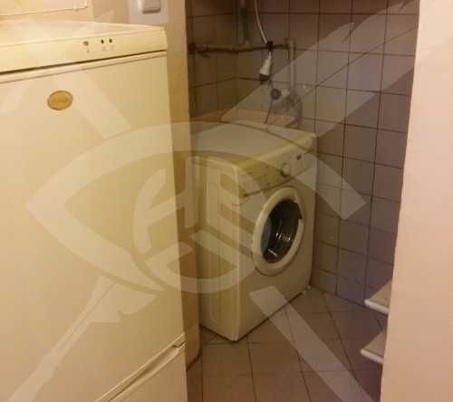 Дава се под наем Двустаен апартамент в Варна, Център - 48 кв.м за 275 € - Снимка #1