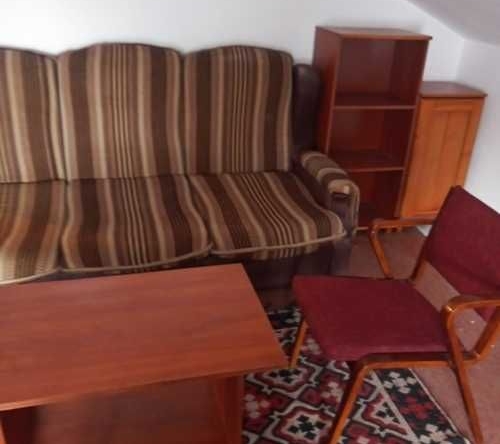 Дава се под наем Двустаен апартамент в Шумен, Военно училище - 50 кв.м за 178.5 € - Снимка #1