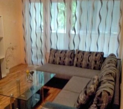 Дава се под наем Двустаен апартамент в София, Гео Милев - 70 кв.м за 747.66 € - Снимка #1