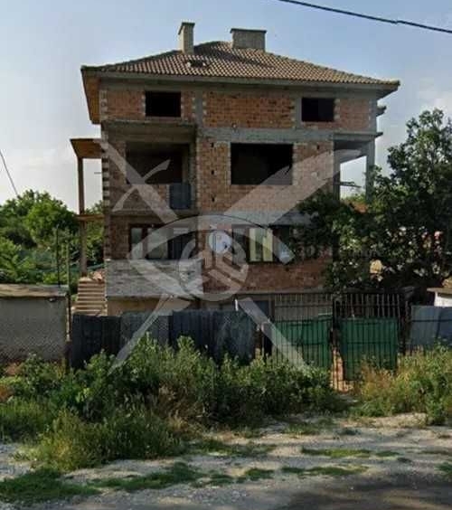 Къща в с. Скутаре, Област Пловдив - 276 кв.м за 906 €/кв.м - Снимка #1