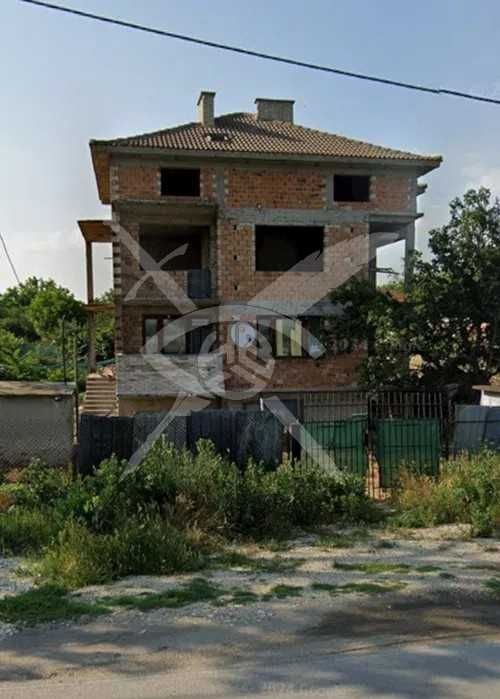 Къща в с. Скутаре, Област Пловдив - 276 кв.м за 906 €/кв.м - Снимка #1