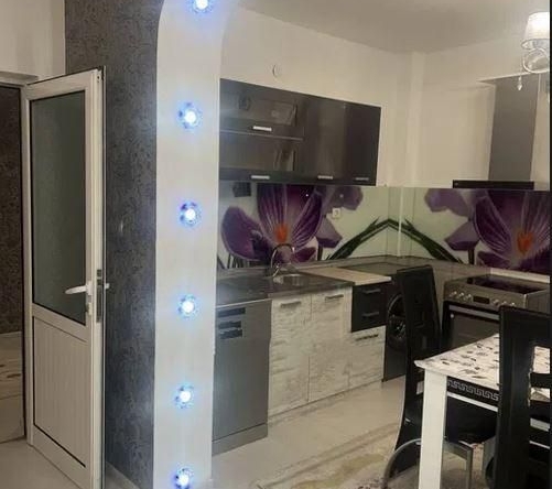 Дава се под наем Тристаен апартамент в Пловдив, Център - 110 кв.м за 535.5 € - Снимка #1