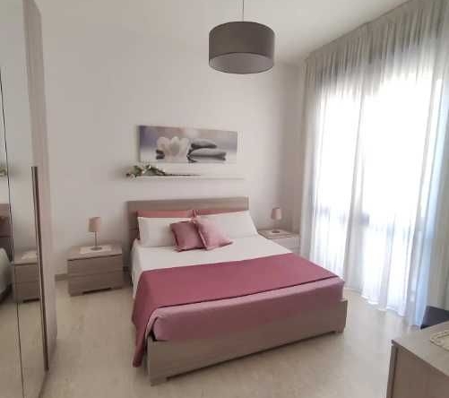 Дава се под наем Двустаен апартамент в Пловдив, Гагарин - 52 кв.м за 188.7 € - Снимка #1