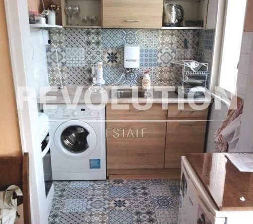 Дава се под наем Двустаен апартамент в Варна, Зимно кино Тракия - 50 кв.м за 350 € - Снимка #1