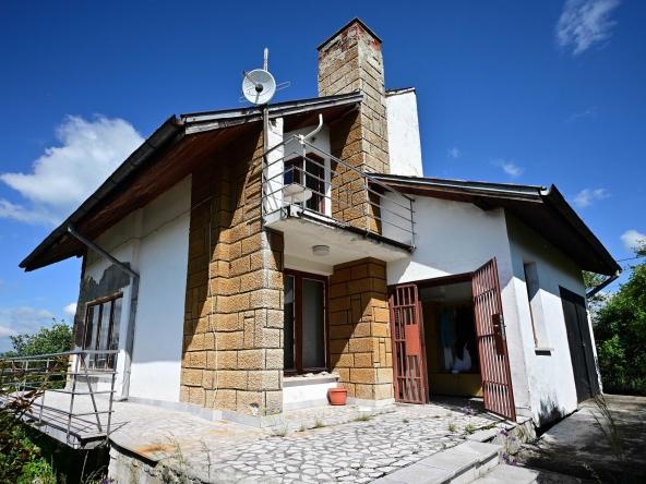 Къща в с. Вискяр, Област Перник - 100 кв.м за 1100 €/кв.м - Снимка #1