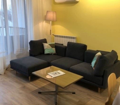 Дава се под наем Двустаен апартамент в София, Център - 80 кв.м за 697.17 € - Снимка #1