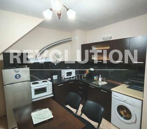 Дава се под наем Двустаен апартамент в Варна, Червен площад - 40 кв.м за 348.84 € - Снимка #1