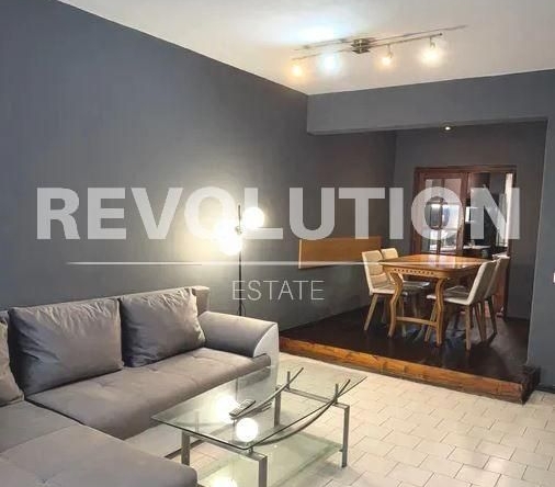 Дава се под наем Тристаен апартамент в Варна, Младост 1 - 120 кв.м за 720 € - Снимка #1