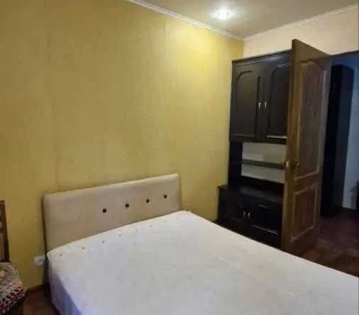 Дава се под наем Тристаен апартамент в София, Зона Б-18 - 90 кв.м за 510 € - Снимка #1