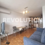 Дава се под наем Тристаен апартамент в Варна, ВИНС - 74 кв.м за 558.45 € - Снимка #1