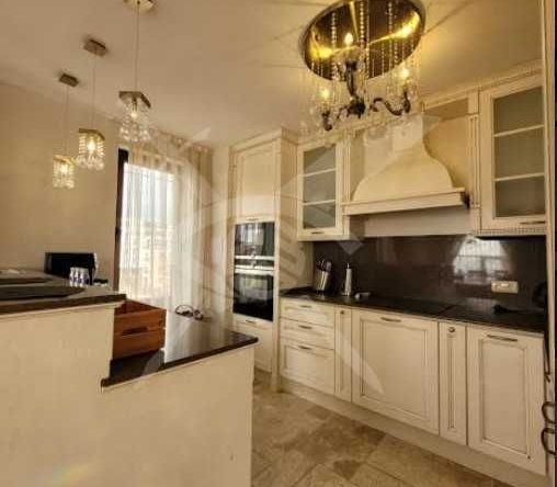 Многостаен апартамент в Свети Влас - 315 кв.м за 1842 €/кв.м - Снимка #1