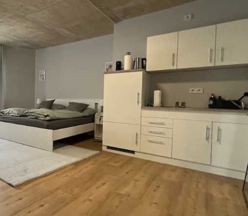 Дава се под наем Едностаен апартамент в Пловдив, Христо Смирненски - 50 кв.м за 195 € - Снимка #1