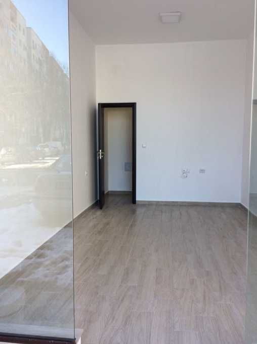 Дава се под наем Магазин в Пловдив, Тракия - 24 кв.м за 150 € - Снимка #1