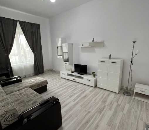 Дава се под наем Двустаен апартамент в Пловдив, Каменица 1 - 62 кв.м за 300 € - Снимка #1